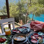 Kabak Uetopya Kamp Hotel Faralya