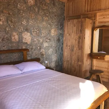 Kabak Uetopya Kamp Faralya