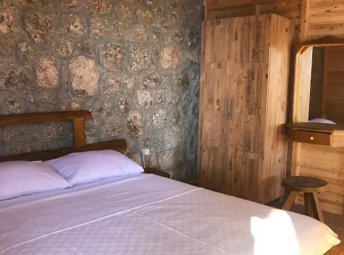 Kabak Uetopya Kamp Faralya